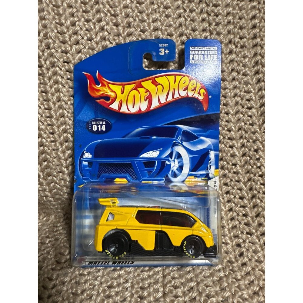 Hot Wheels 2002 First Editions Collection #014 Yellow Car Mattel